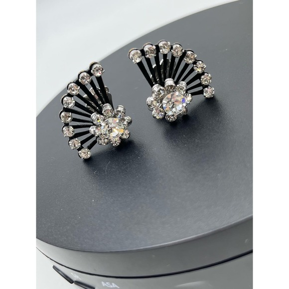 Coro Vintage Signed Rhinestone Clip-On Fan Silver Tone Black Crystal Earrings - Picture 16 of 16